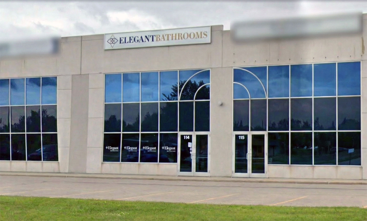 Elegant Bathrooms Renovation in Hamilton