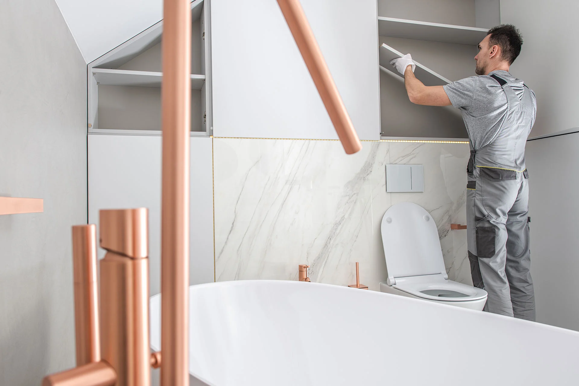 Bathroom Refresh vs Full Renovation - How to Decide - Featured Image